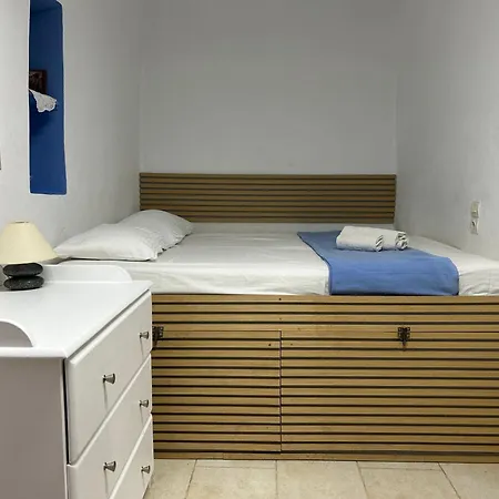 Traditional Renovated House In The Centre Of *
